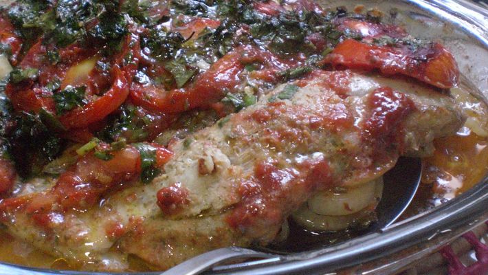 FILÉ DE PEIXE AO FORNO