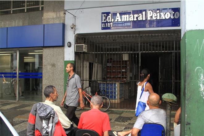 Imbróglio em desocupação de prédio no Centro de Niterói