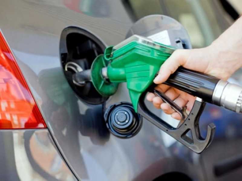 Petrobras reduz o preço da gasolina em 2% nas refinarias