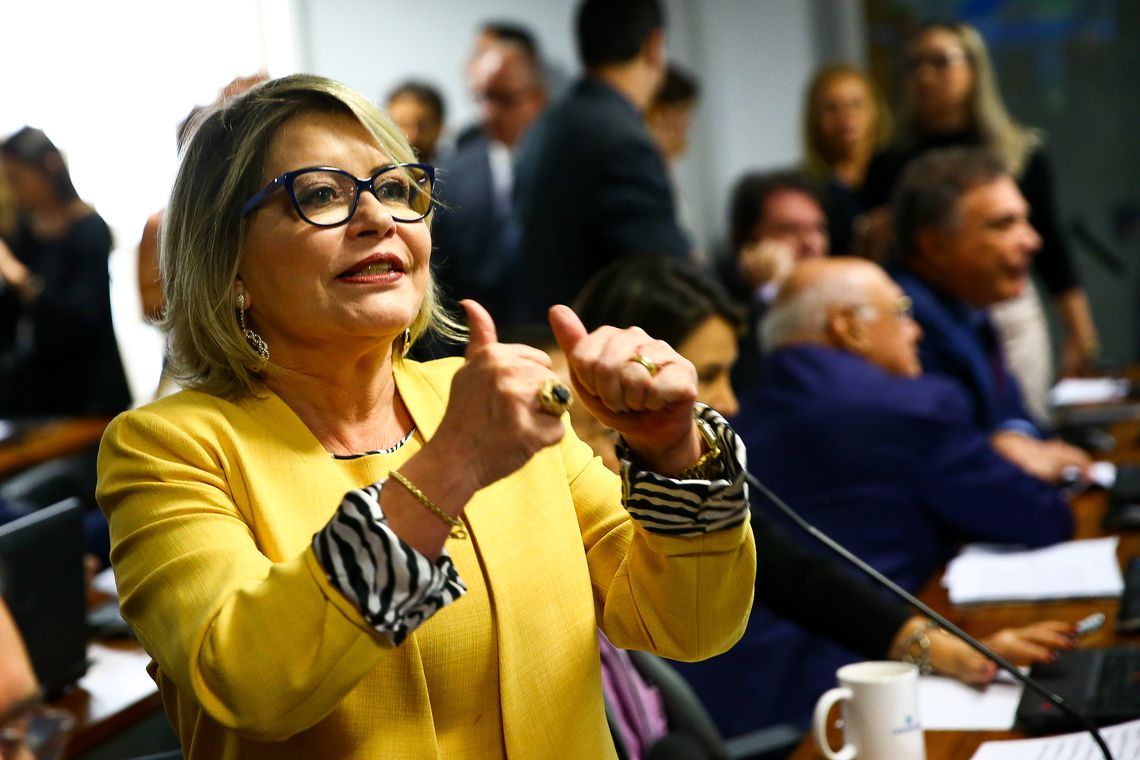 TSE cassa mandato da senadora Selma Arruda