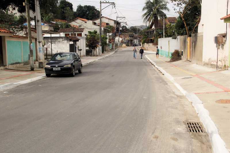 Depois de 15 anos prefeitura conclui  parte de obra na Vila Hulda