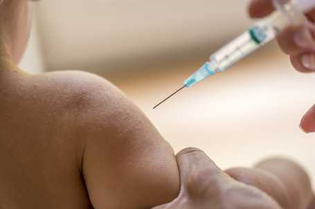 Saúde distribui 1,7 milhão de doses da vacina pentavalente